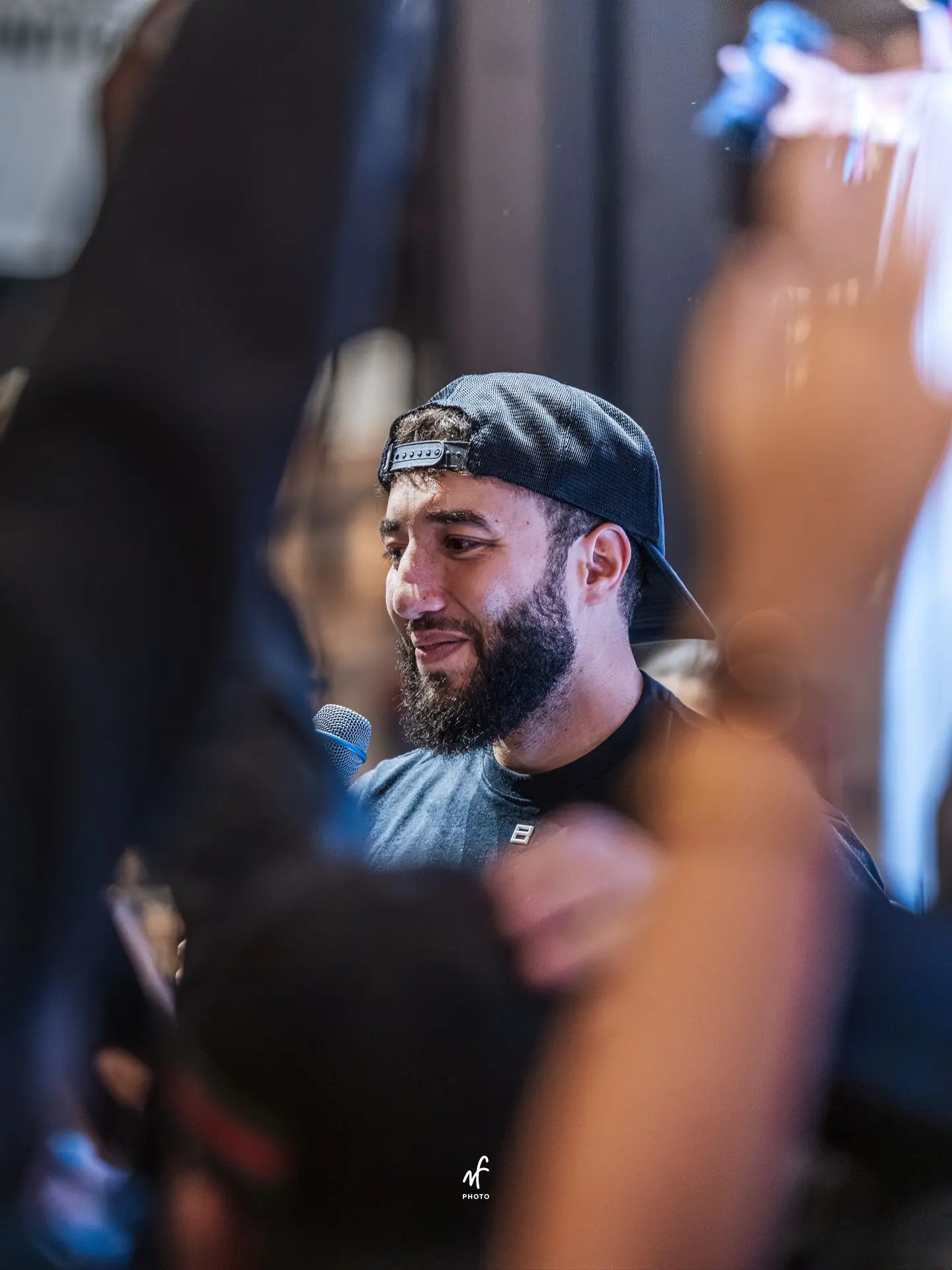 Reportage photo événementiel lors de la Paris Games Week avec stands marques, influenceurs et public